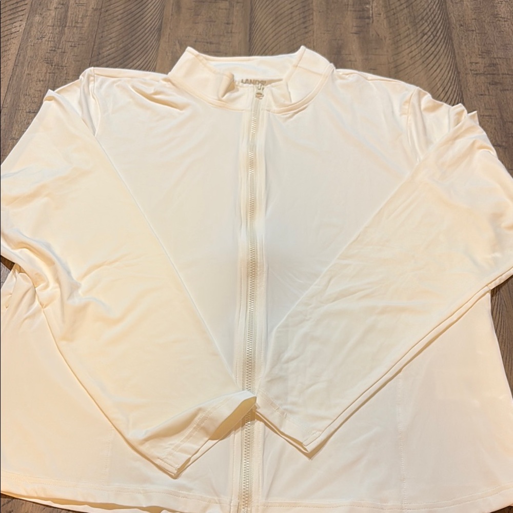 Lightweight White Zip-Front Women’s Jacket